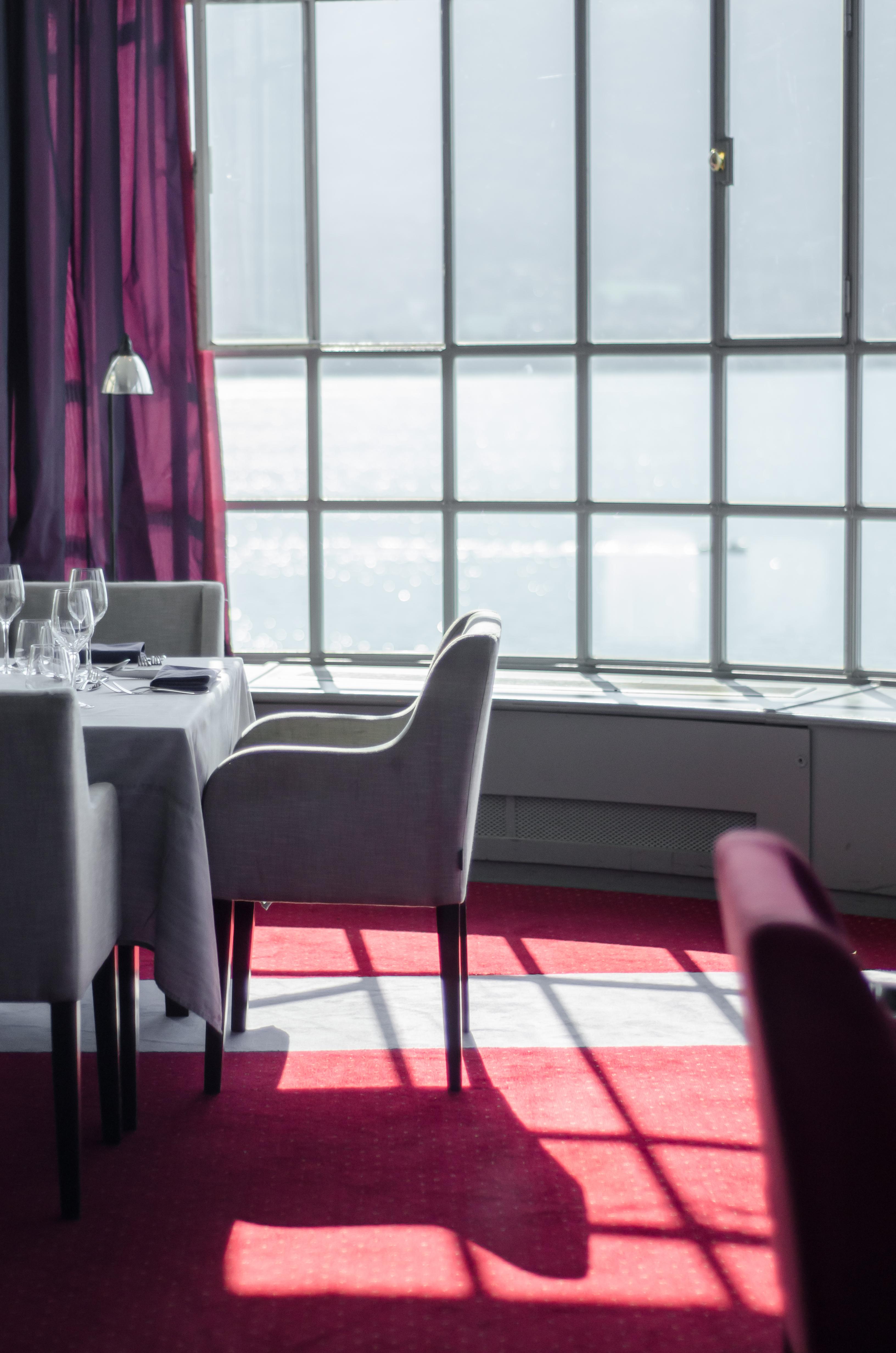 ホテル ル パラス ド モントン マントン・サン・ベルナール エクステリア 写真 Restaurant